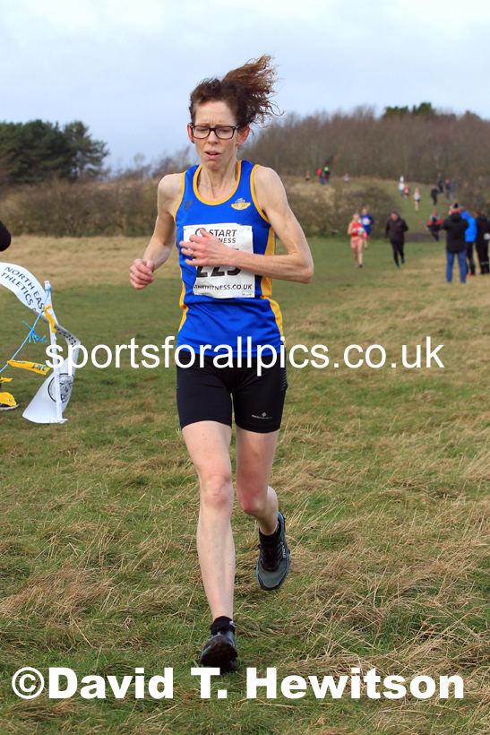 Womens and mens 35 to 65 plus, 2022 NEMAA Open Cross Country Champs., Wallsend, Tyne and Wear. Photo: David T. Hewitson/Sports for All Pics
